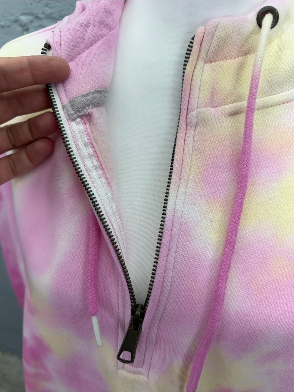 Lincoln Outfitters Women's Pink Yellow Tie-Dye Half Zip Hoodie NWT Size XL - Picture 2 of 12